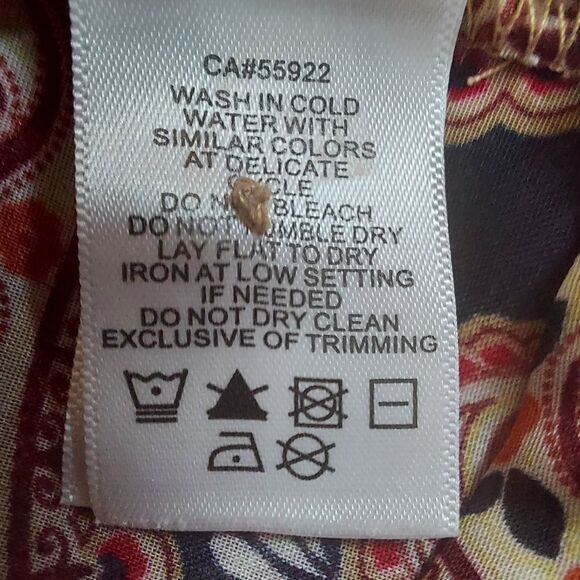 💥HOST Pick💥 Liz Claiborne sheer blouse petite - Picture 5 of 5